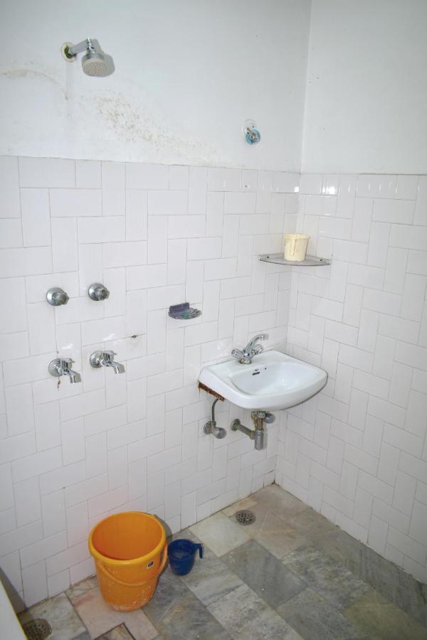 Sandhya Guest House Varanasi Near Ganga River Exterior photo