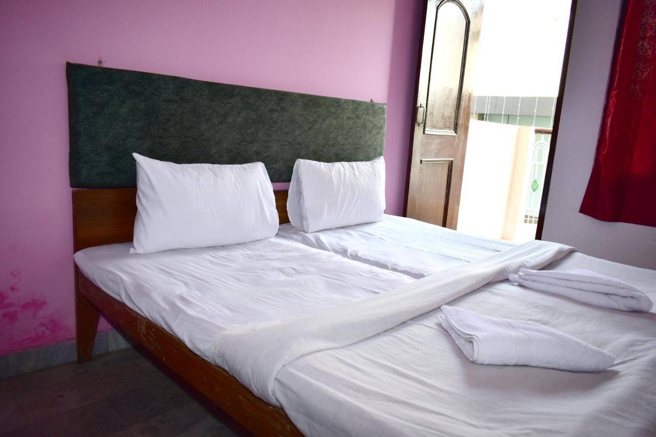 Sandhya Guest House Varanasi Near Ganga River Exterior photo